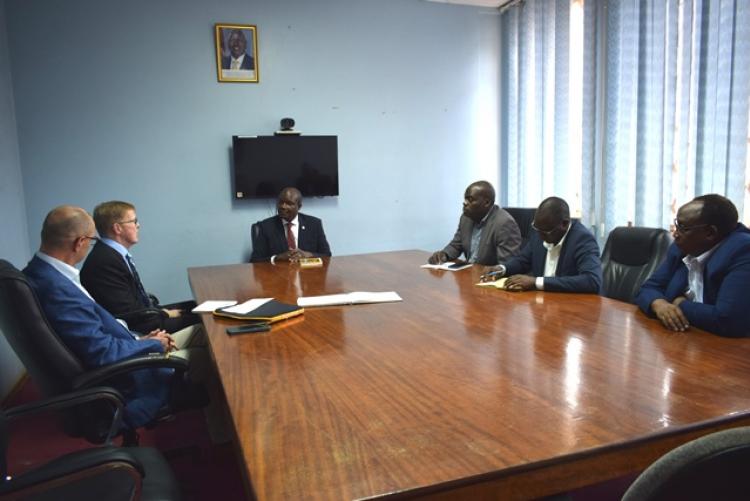 Visit by Prof. Paul Lunn from University of Liverpool in Faculty of Vet. Medicine