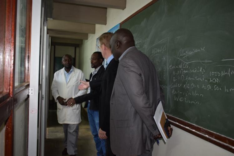 Visit by Prof. Paul Lunn from University of Liverpool in Faculty of Vet. Medicine