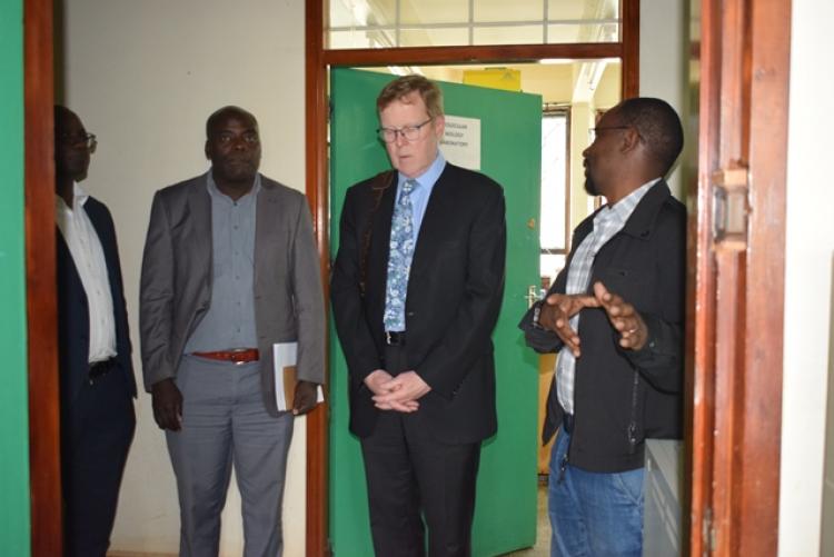 Visit by Prof. Paul Lunn from University of Liverpool in Faculty of Vet. Medicine