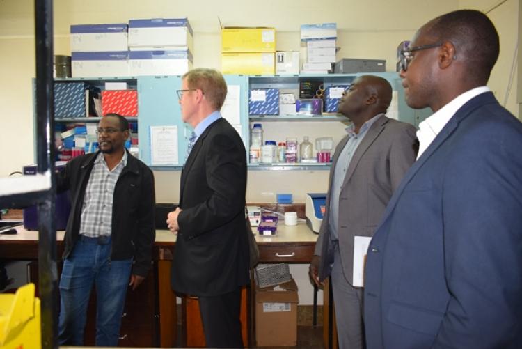 Visit by Prof. Paul Lunn from University of Liverpool in Faculty of Vet. Medicine